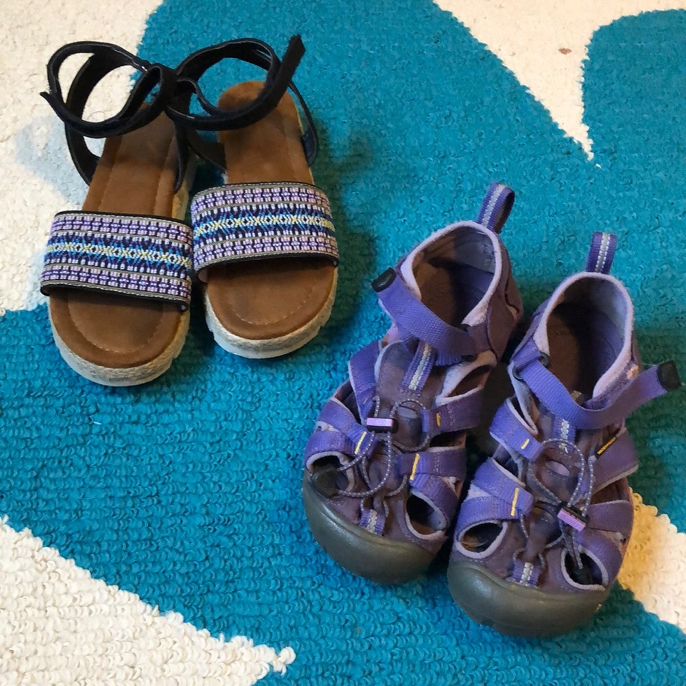 Girls size 2 lot of shoes - Bearpaw & Keen
